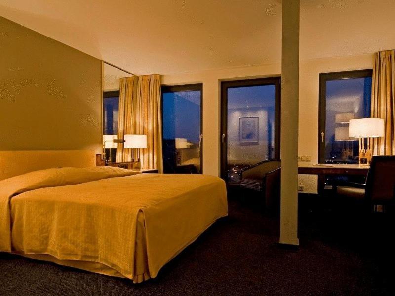 זיגן Berghotel Johanneshoehe מראה חיצוני תמונה
