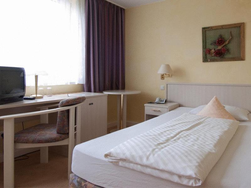 זיגן Berghotel Johanneshoehe מראה חיצוני תמונה